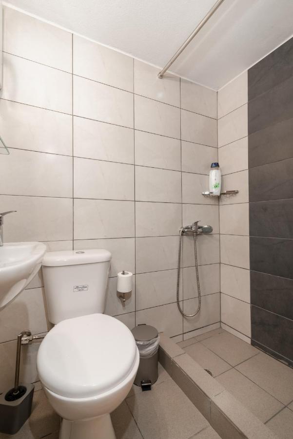 Spacious Apartment-600M From The Subway Atény Exteriér fotografie